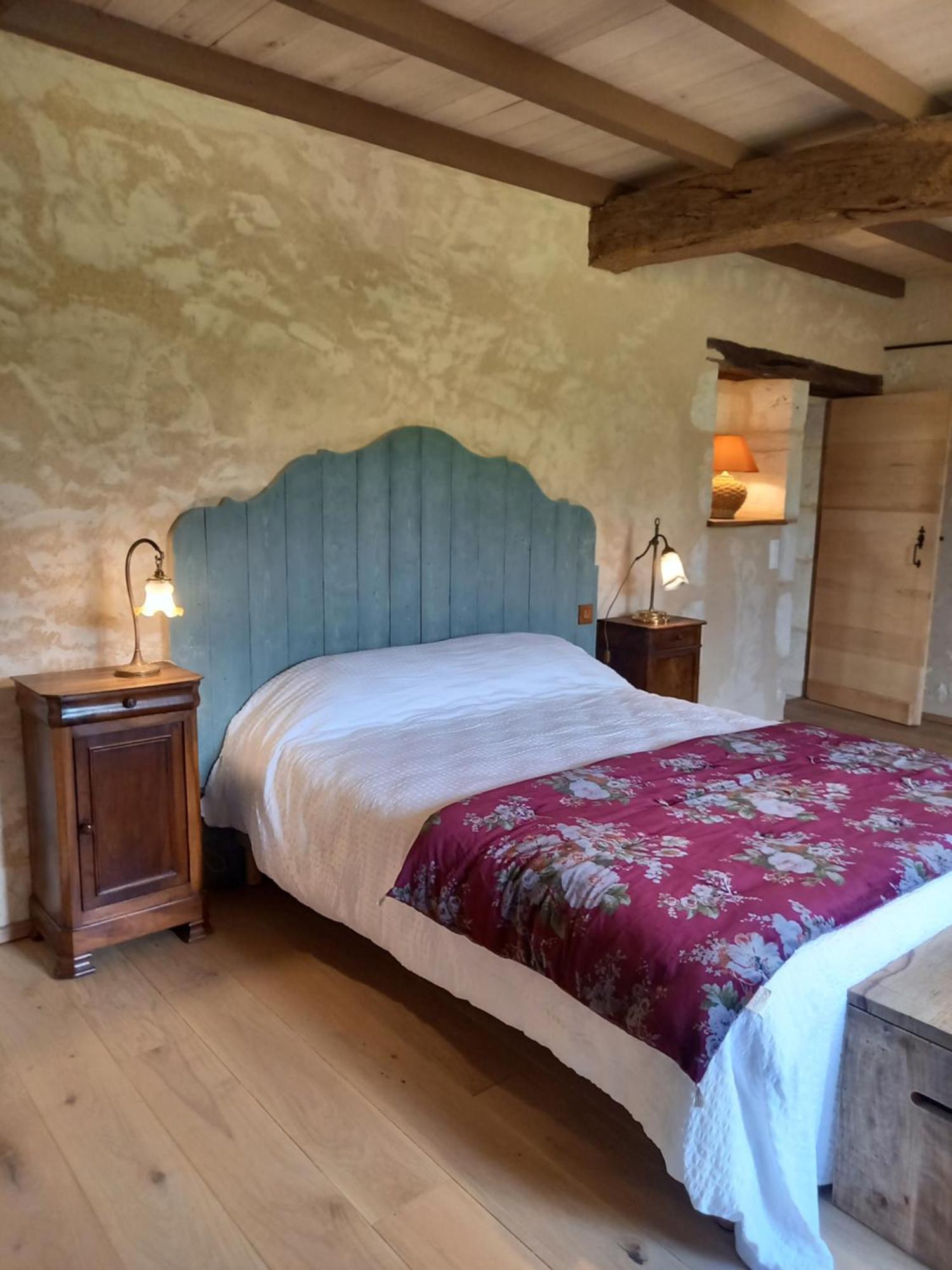 Entre-Vignes-Et-Bastides Hotell Montcaret Eksteriør bilde